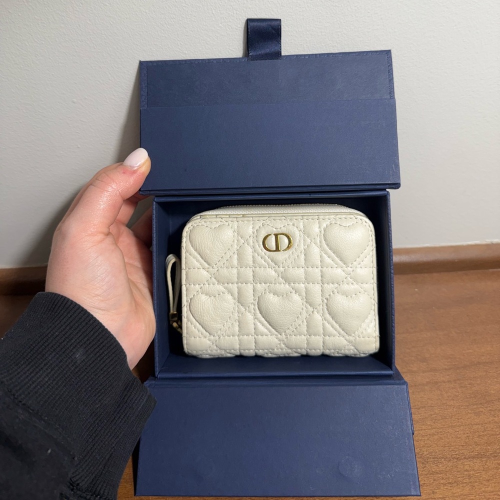 Dior Caro Heart Wallet - Picture 11 of 11